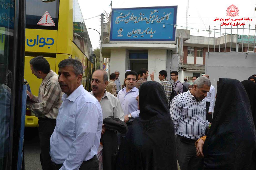 در آستانه فرارسيدن هفته دفاع مقدس، كاركنان شهرداري لاهيجان به اردوي راهيان نور اعزام شدند